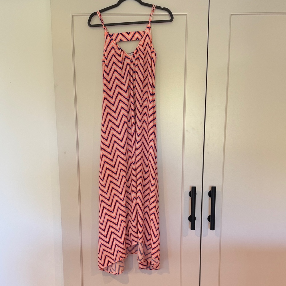 Chevron Patterned Maxi Dress - Pink and Black